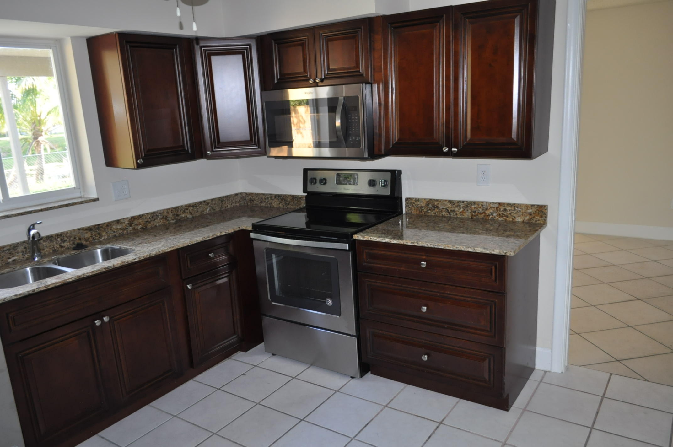 10865 Gable Street Boca Raton, FL 33428 - Photo 19 of 21 Kitchen