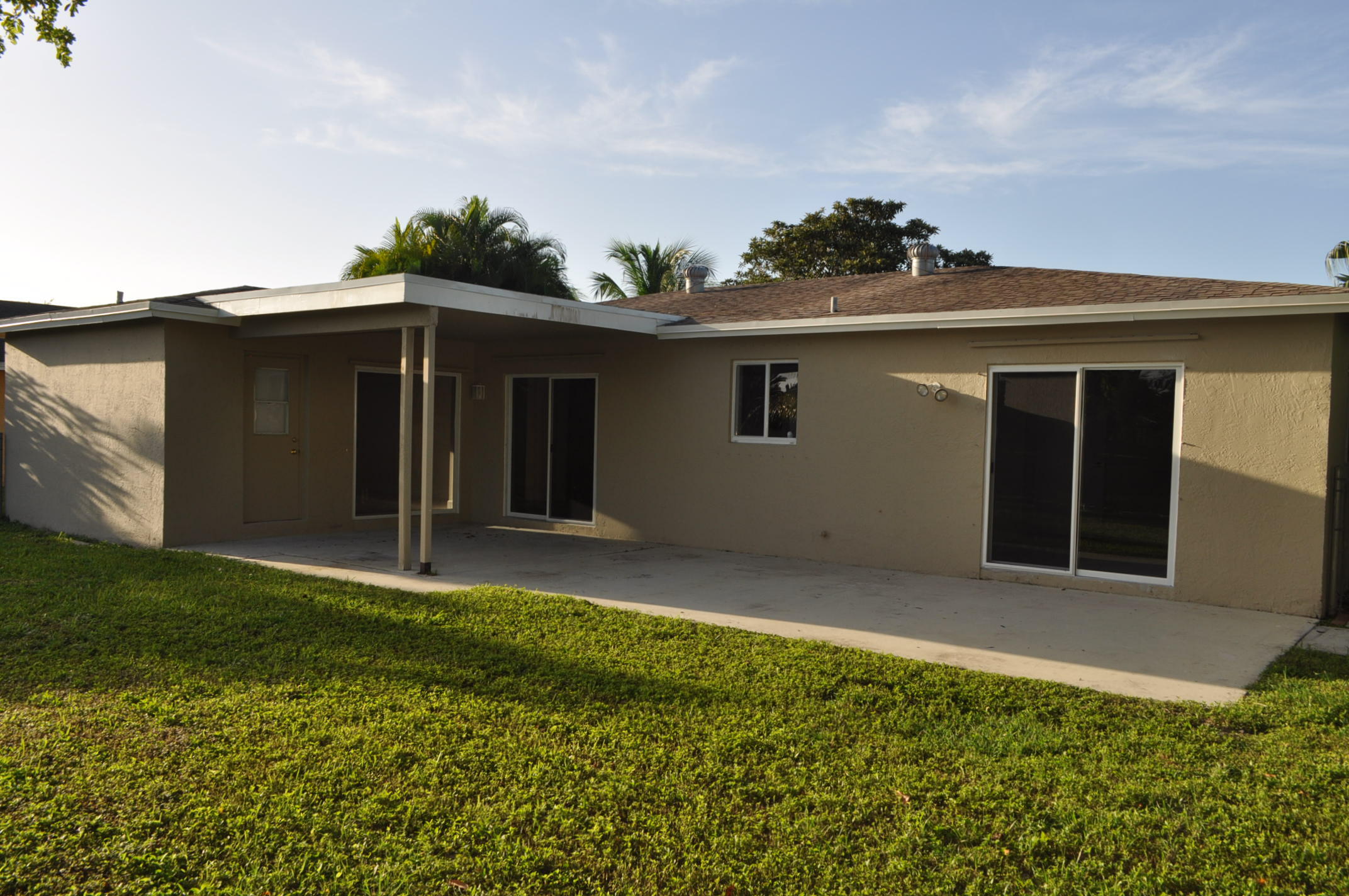 10865 Gable Street Boca Raton, FL 33428 - Photo 5 of 21 Rear