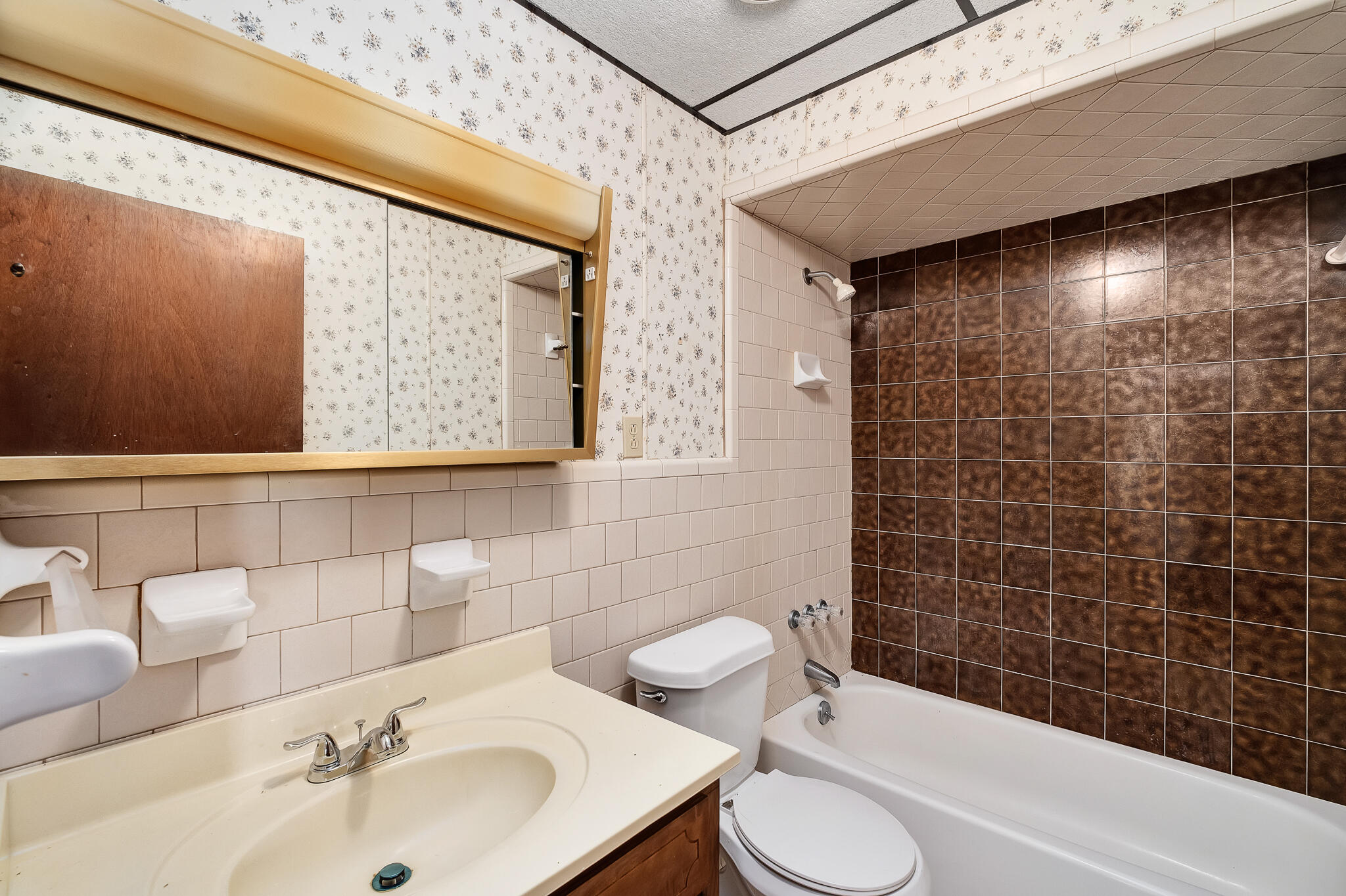 323 Pinewood Lane Inlet Beach, FL 32461 - Photo 10 of 50 a bathroom with a sink toilet and shower