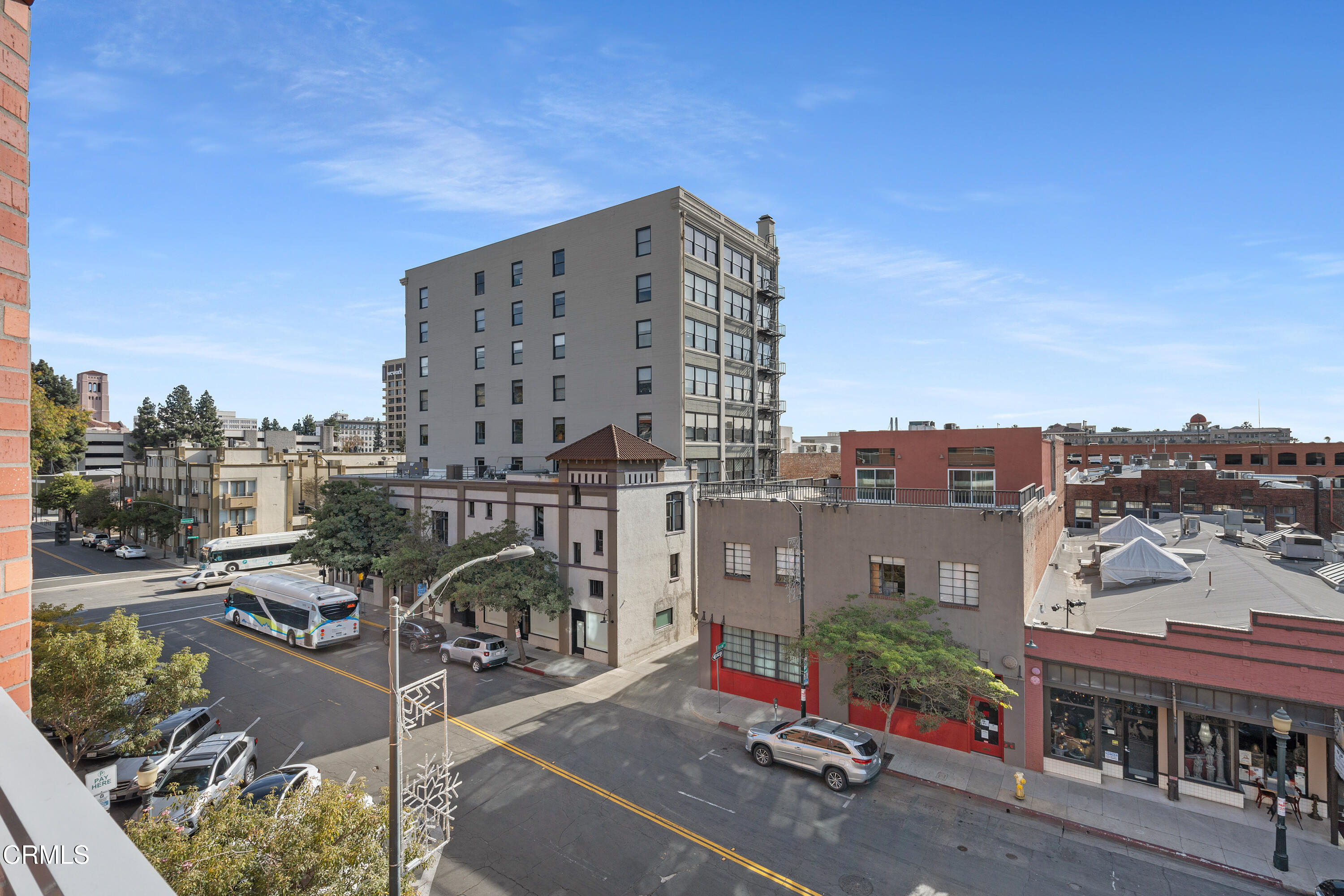 125 North Raymond Avenue, Unit 306 Pasadena, CA 91103 - Photo 39 of 41 32_11628543_175660_175660-EI-132