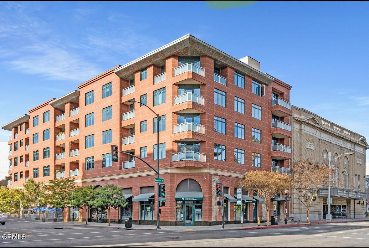 125 North Raymond Avenue, Unit 306 Pasadena, CA 91103 - Photo 41 of 41 995A8277-2CC0-4FCB-A1E8-D0FEEC789CB0