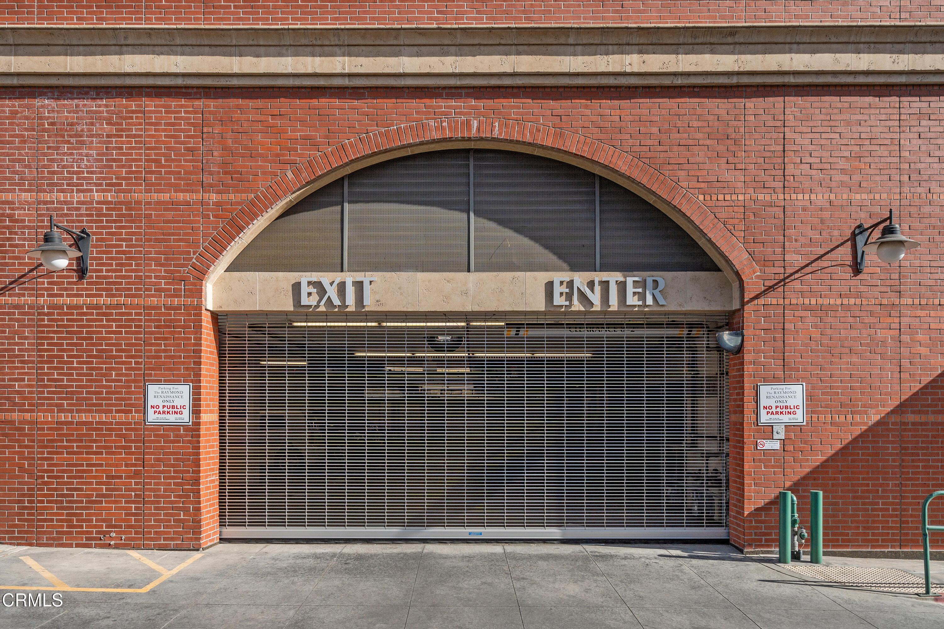 125 North Raymond Avenue, Unit 306 Pasadena, CA 91103 - Photo 5 of 41 8_11628495_175660_175660-EI-108