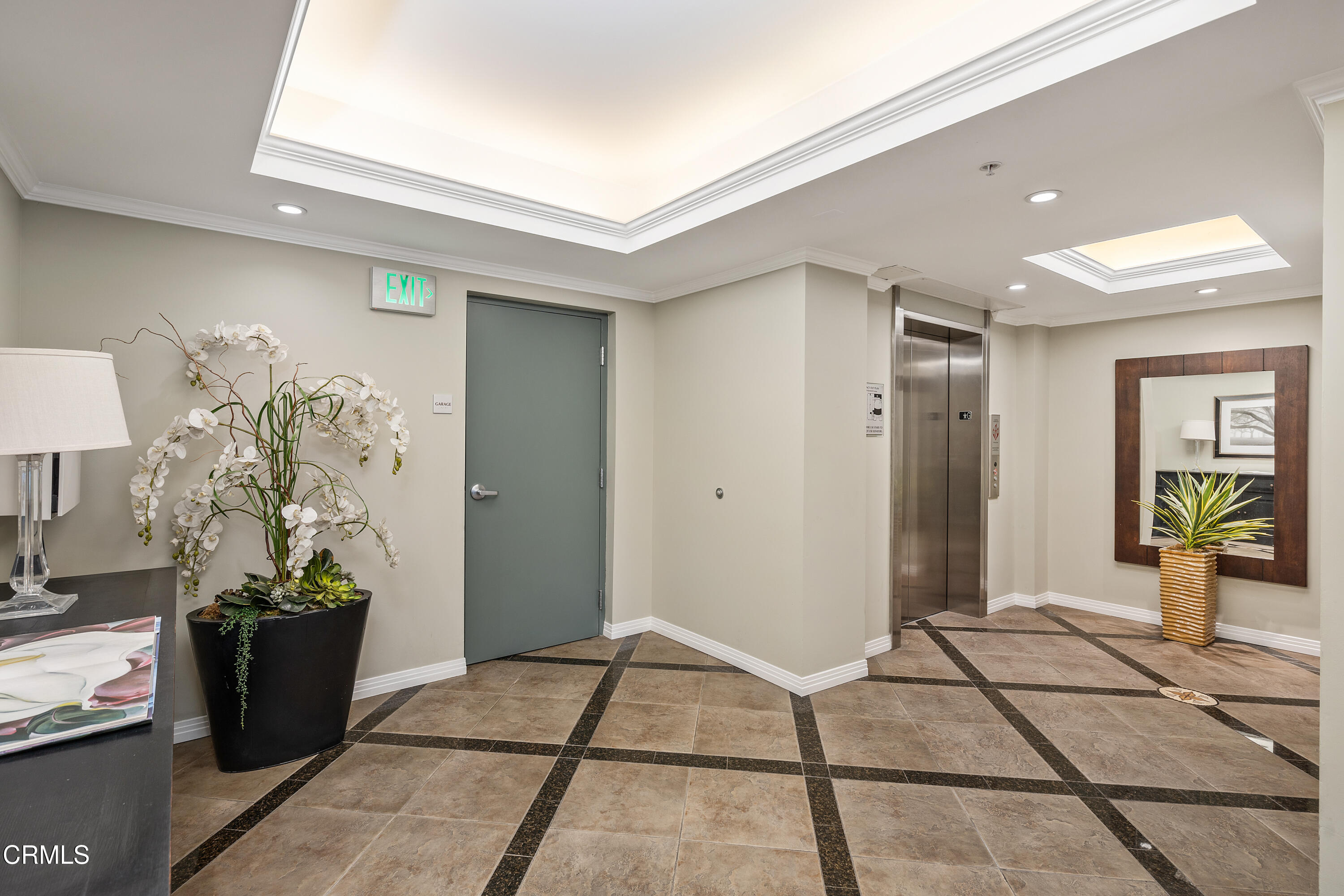 125 North Raymond Avenue, Unit 306 Pasadena, CA 91103 - Photo 7 of 41 6_11628490_175660_175660-EI-106