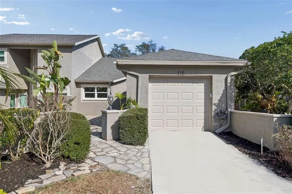 $334,999 | 115 Steeplechase Lane, Palm Harbor, FL 34684