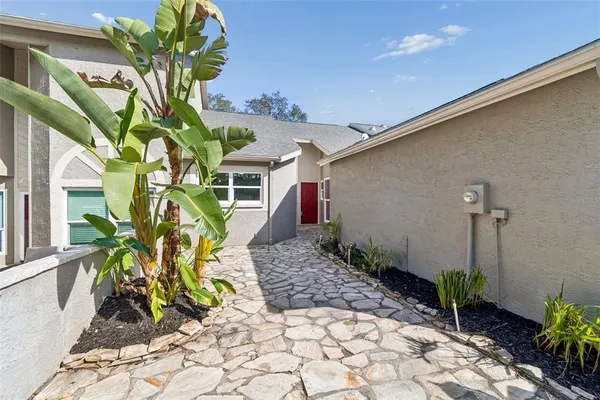 $334,999 | 115 Steeplechase Lane, Palm Harbor, FL 34684