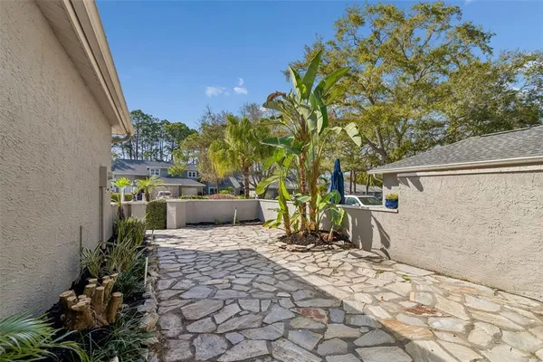 $334,999 | 115 Steeplechase Lane, Palm Harbor, FL 34684