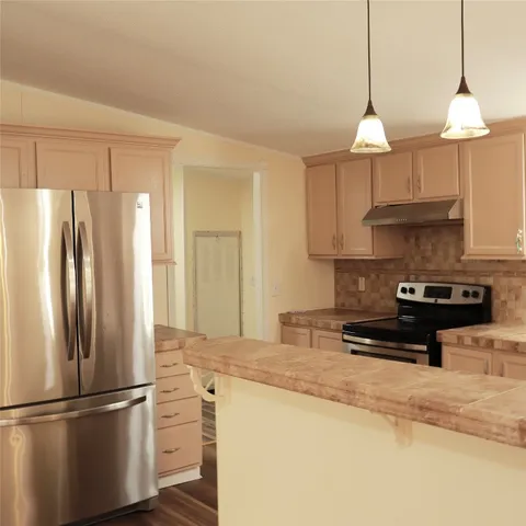 $2,100 | 282 Texas Oak Drive, Cedar Creek, TX 78612