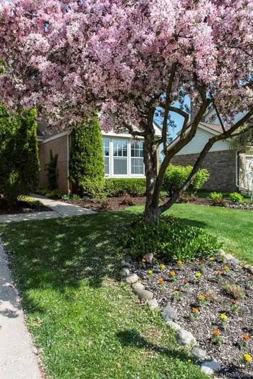 1634 Hillside Lane Rochester Hills, MI 48307 - Photo 5 of 61