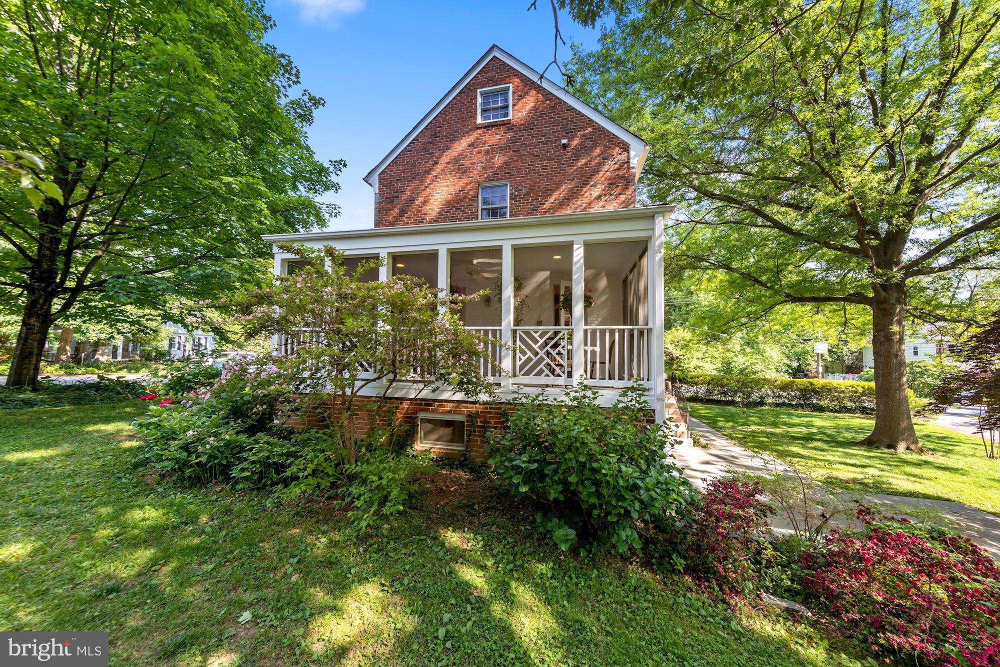9000 Walden Road Silver Spring, MD 20901 - Photo 41 of 59 Yard side view