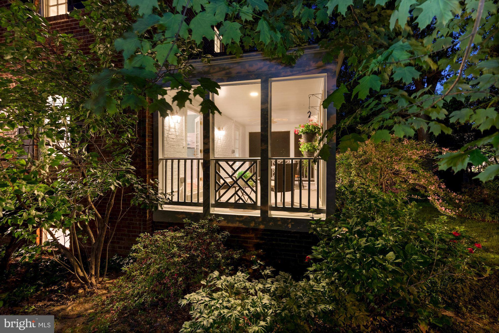 9000 Walden Road Silver Spring, MD 20901 - Photo 46 of 59 Screened in side Porch