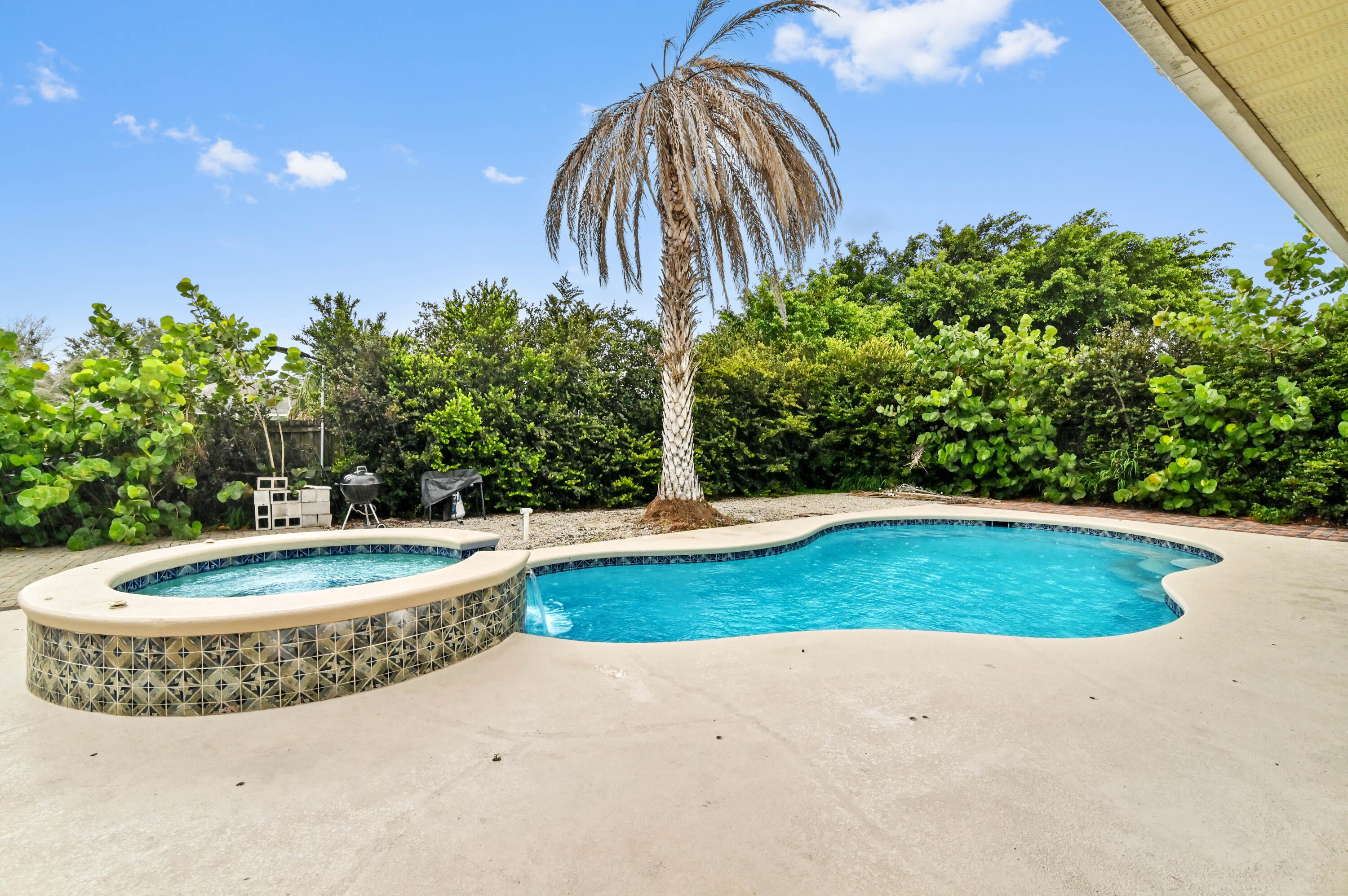 602 Southwest McCall Road Port St. Lucie, FL 34953 - Photo 5 of 33 27 pool 01