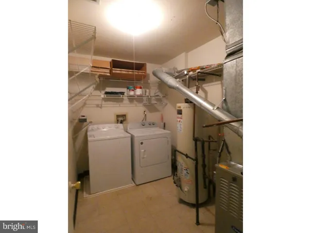 $2,200 | 12 Holly Court, Trenton, NJ 08619