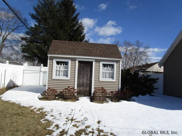 11 Malpass Road Albany, NY 12203 - Photo 17 of 19 Photo 17