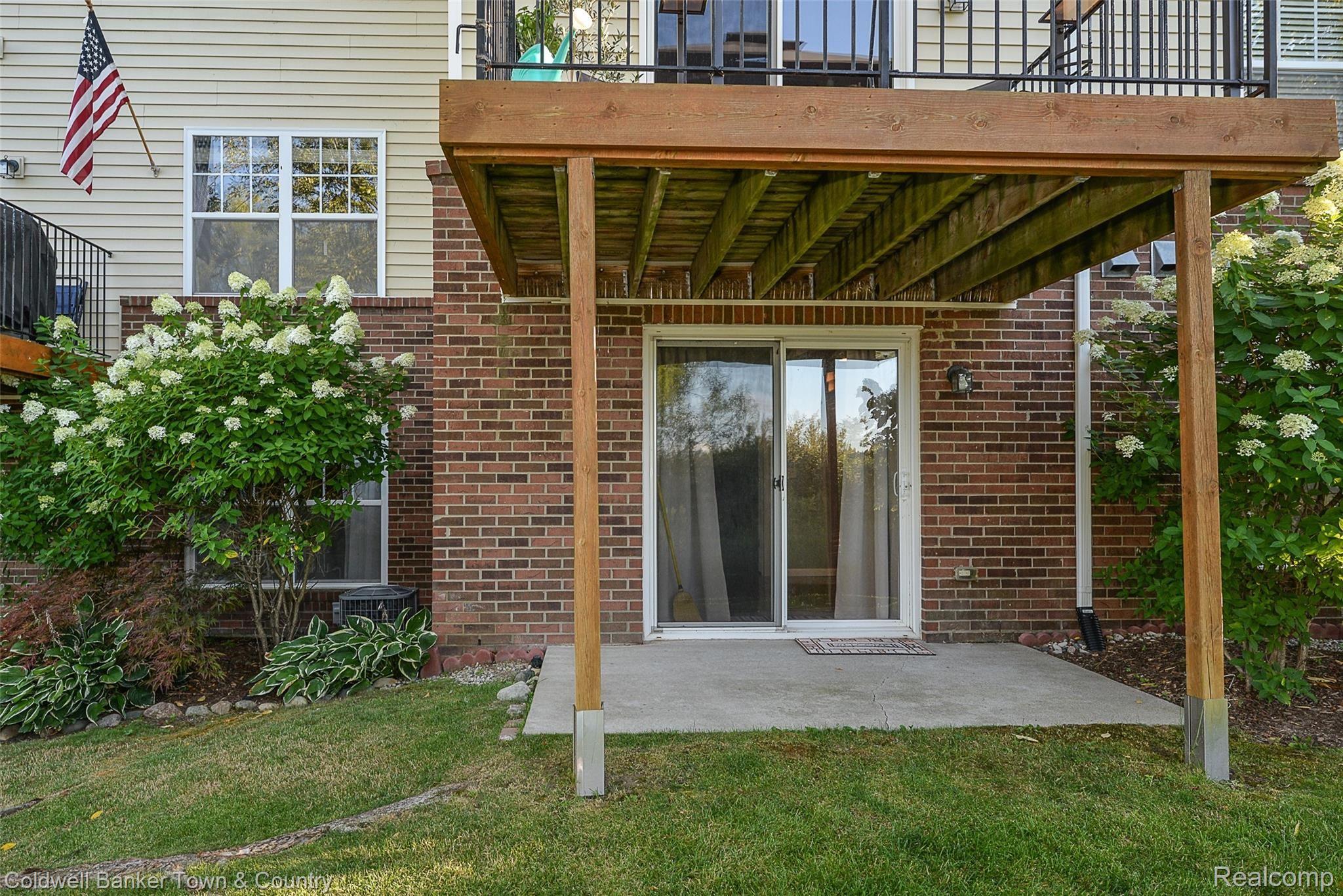 10105 Ridge Run Street Howell, MI 48855 - Photo 4 of 57 DSC_6.jpg