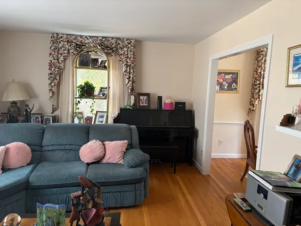 $1,500,000 | 726 Blue Hill Avenue, Milton, MA 02186
