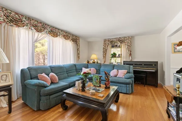 $1,500,000 | 726 Blue Hill Avenue, Milton, MA 02186