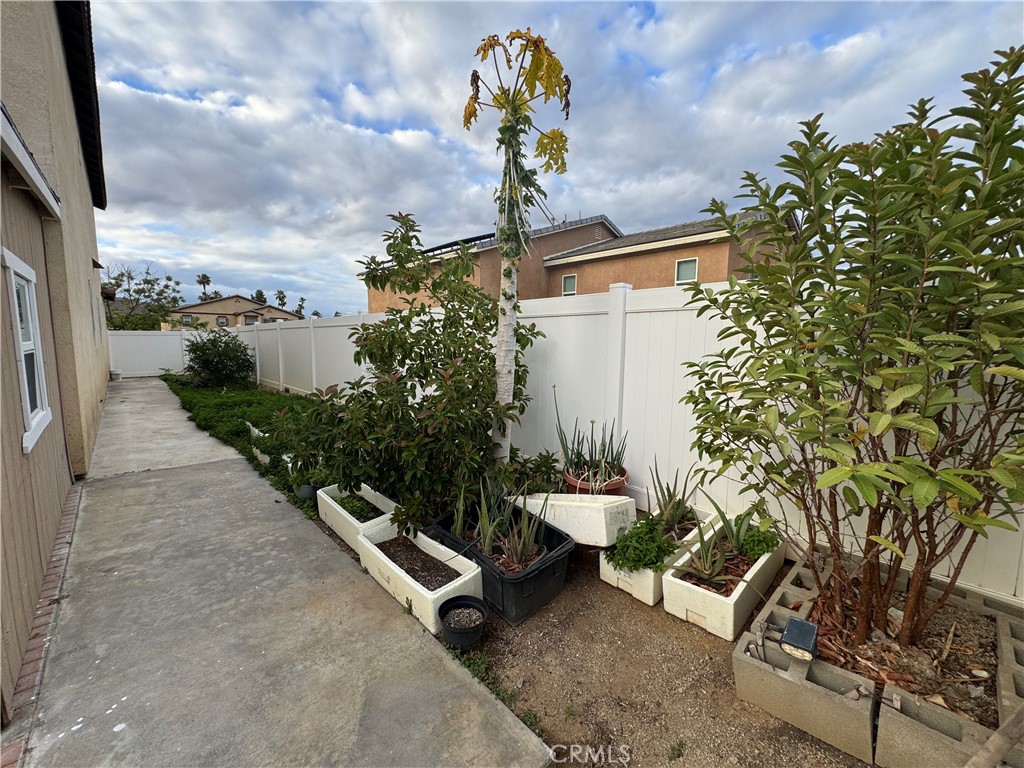 11742 Connell Road Riverside, CA 92505 - Photo 44 of 50
