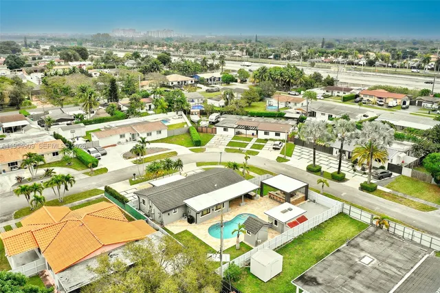 $899,995 | 11800 Southwest 35th Street, Miami, FL 33175