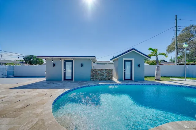 $899,995 | 11800 Southwest 35th Street, Miami, FL 33175