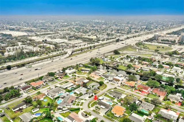 $899,995 | 11800 Southwest 35th Street, Miami, FL 33175