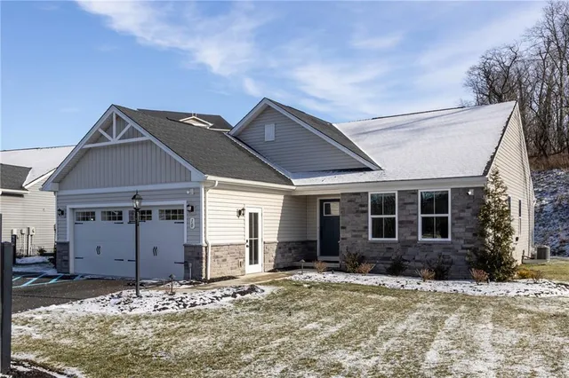 $419,900 | 10 Maple Hill, Washington, PA 15301