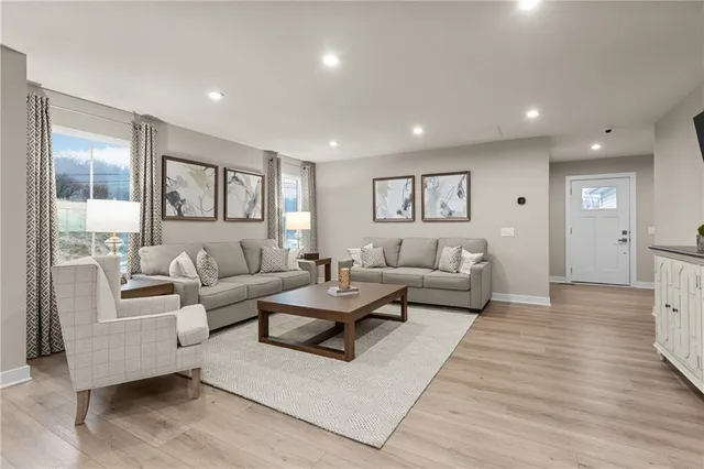 $419,900 | 10 Maple Hill, Washington, PA 15301