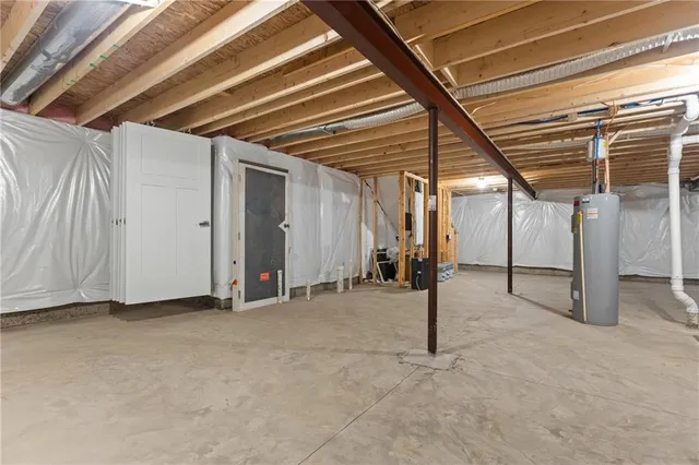 $419,900 | 10 Maple Hill, Washington, PA 15301