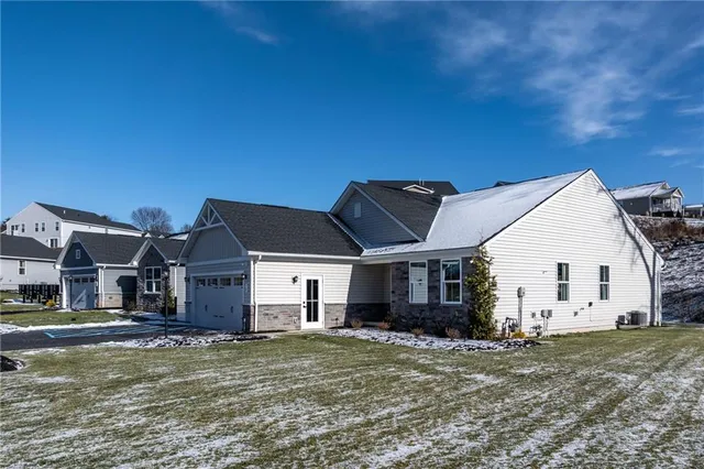 $419,900 | 10 Maple Hill, Washington, PA 15301