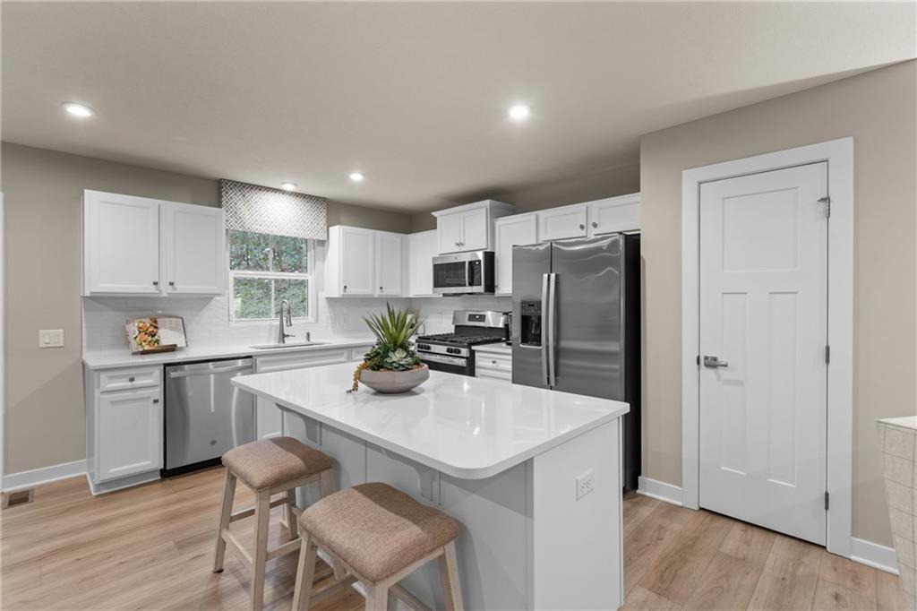 10 Maple Hill Washington, PA 15301 - Photo 5 of 38