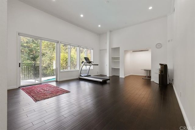 $2,070,000 | 4036 Glenalbyn Drive, Los Angeles, CA 90065