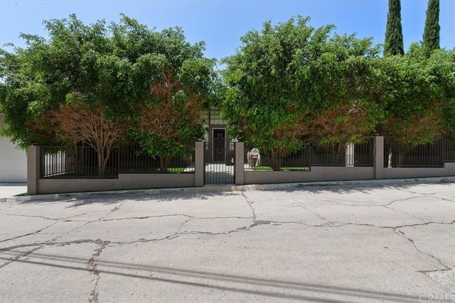 $2,070,000 | 4036 Glenalbyn Drive, Los Angeles, CA 90065