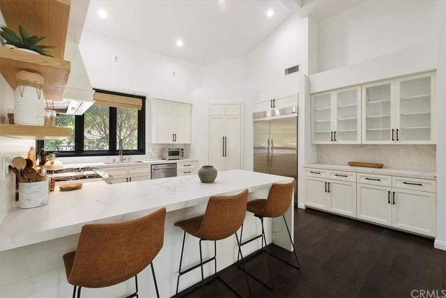 $2,070,000 | 4036 Glenalbyn Drive, Los Angeles, CA 90065