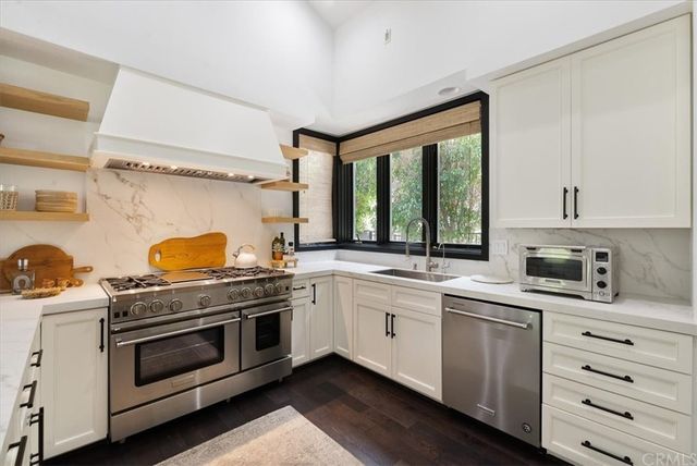 $2,070,000 | 4036 Glenalbyn Drive, Los Angeles, CA 90065