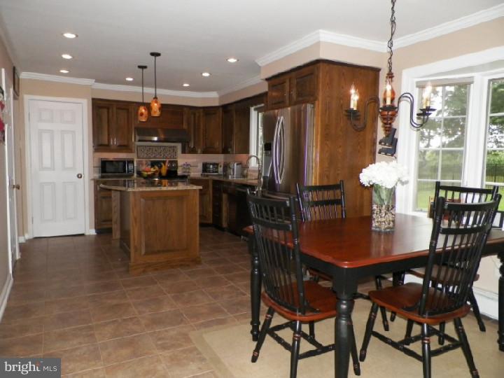 151 Glover Road Mullica Hill, NJ 08062 - Photo 7 of 25 Kitchen
