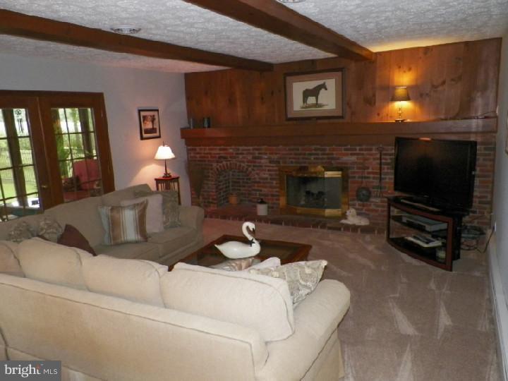 151 Glover Road Mullica Hill, NJ 08062 - Photo 10 of 25 Family Room