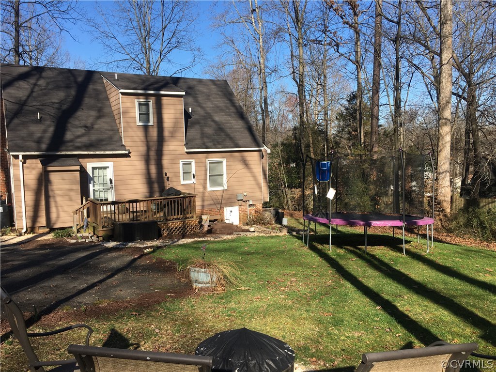 7211 Full Rack Drive Midlothian, VA 23112 - Photo 19 of 22 a view of a house with a swimming pool