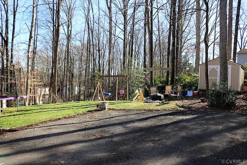 7211 Full Rack Drive Midlothian, VA 23112 - Photo 22 of 22 a view of a park with a large trees