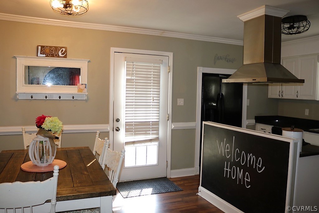 7211 Full Rack Drive Midlothian, VA 23112 - Photo 3 of 22 a room with furniture and window