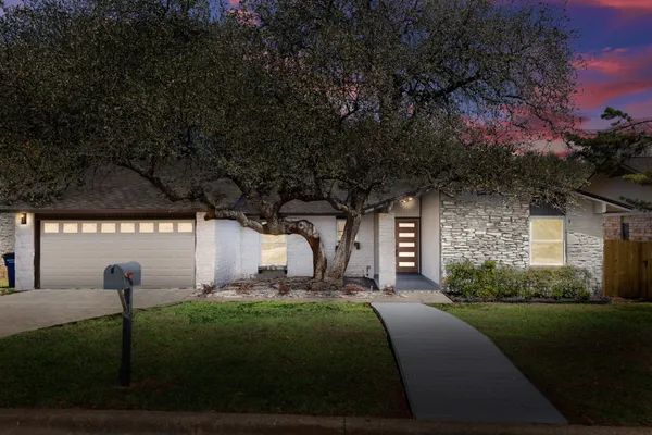 $624,900 | 3814 Tamarack Trail, Austin, TX 78727