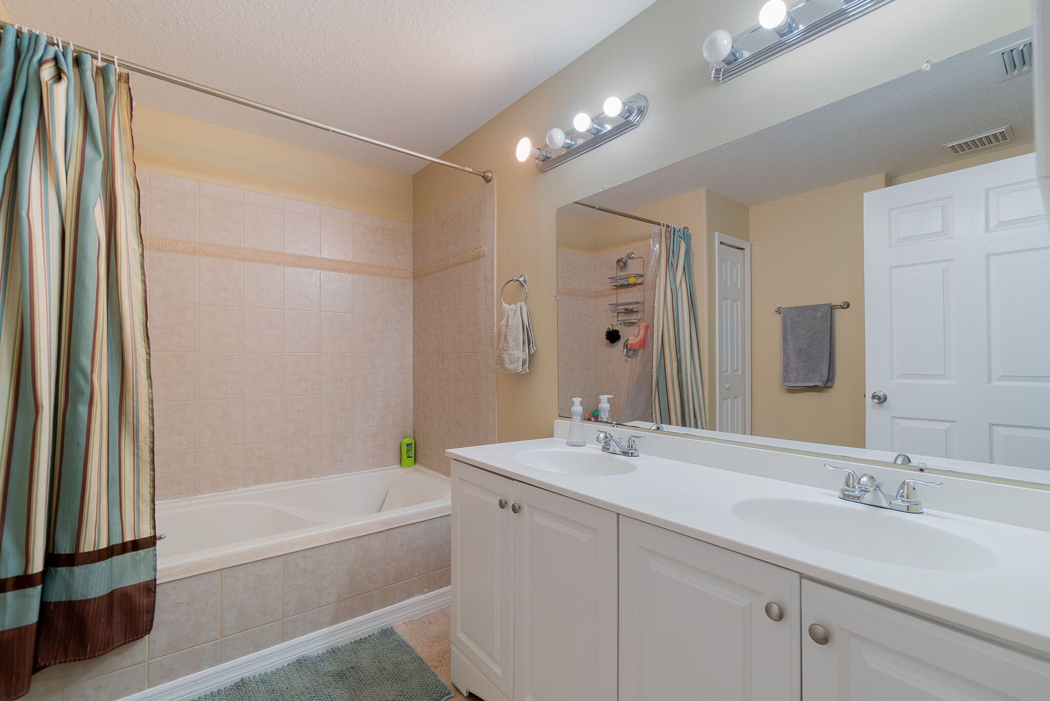 17468 North 38th Road North Loxahatchee, FL 33470 - Photo 17 of 39 Master Bathroom