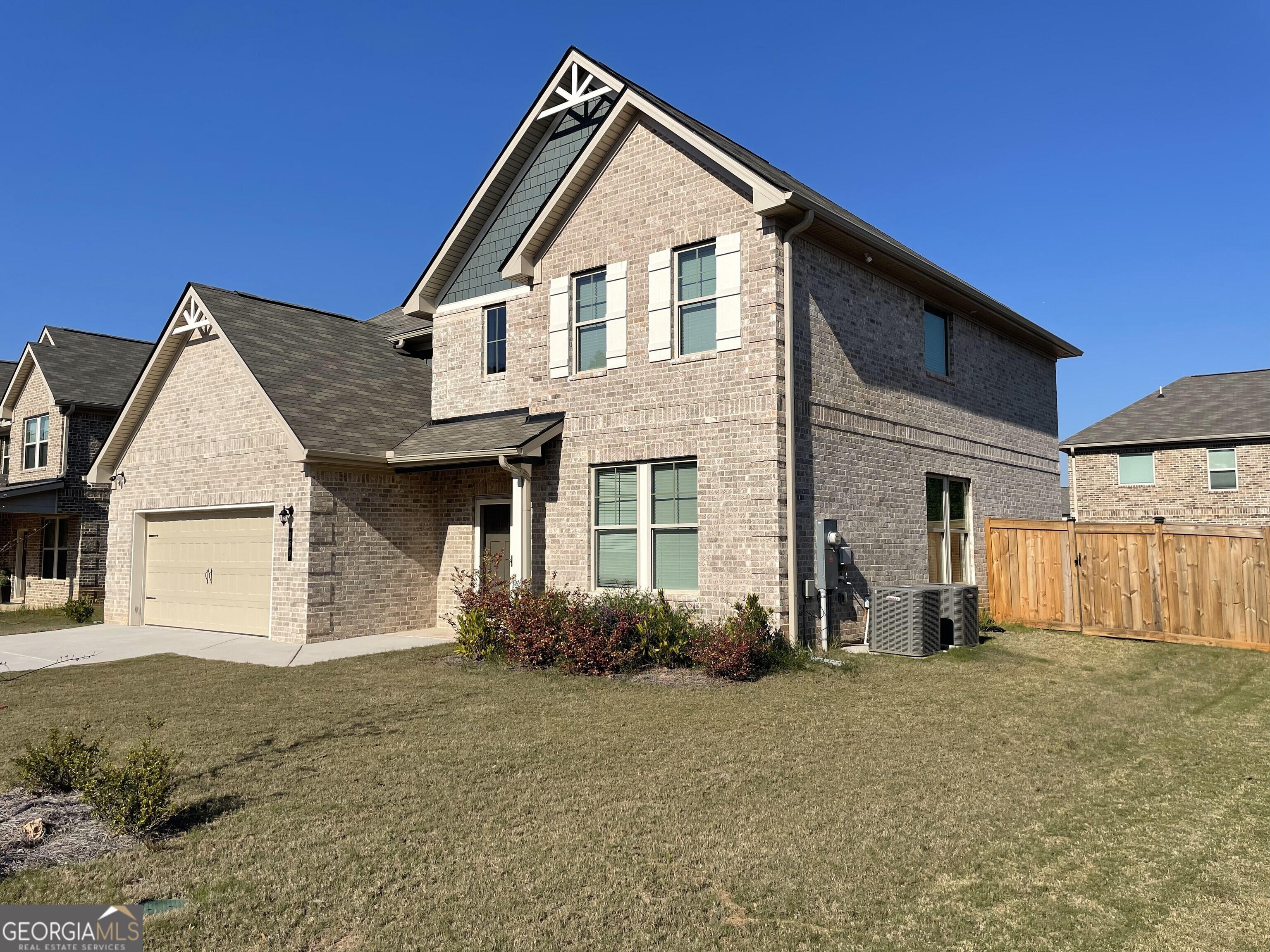 169 Cabin Way Hampton, GA 30228 - Photo 2 of 21