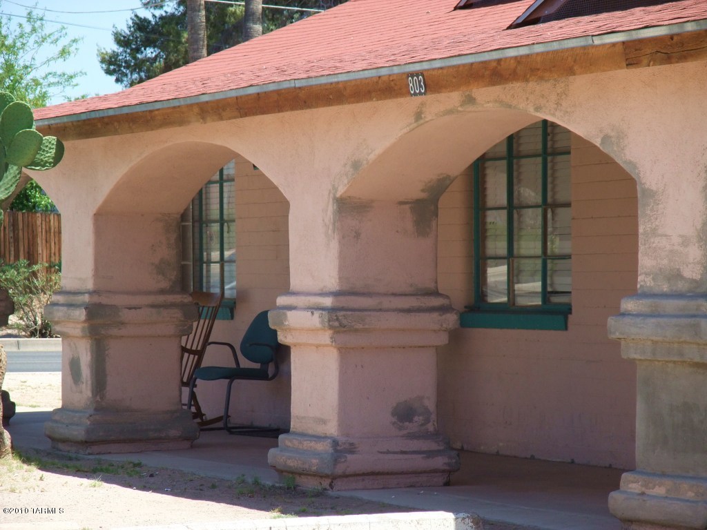 801 North Swan Road Tucson, AZ 85711 - Photo 2 of 3 Gallery Image 2