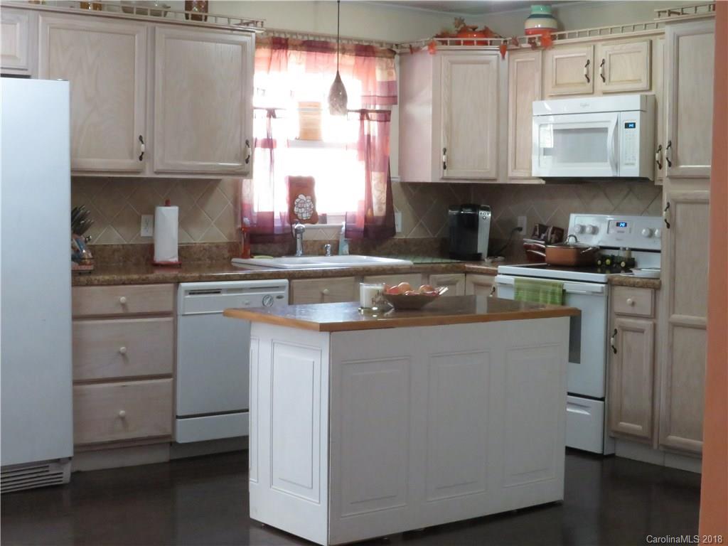 1632 Jim McCarter Road Clover, SC 29710 - Photo 7 of 23 Gallery Image 7