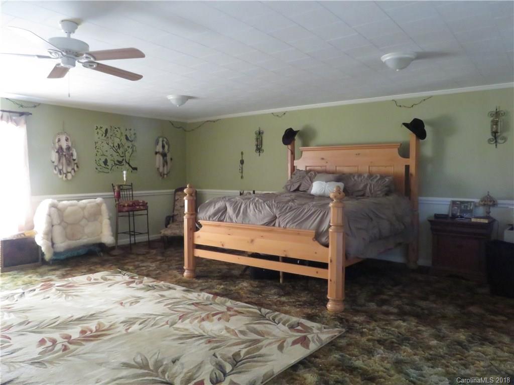 1632 Jim McCarter Road Clover, SC 29710 - Photo 8 of 23 Gallery Image 8