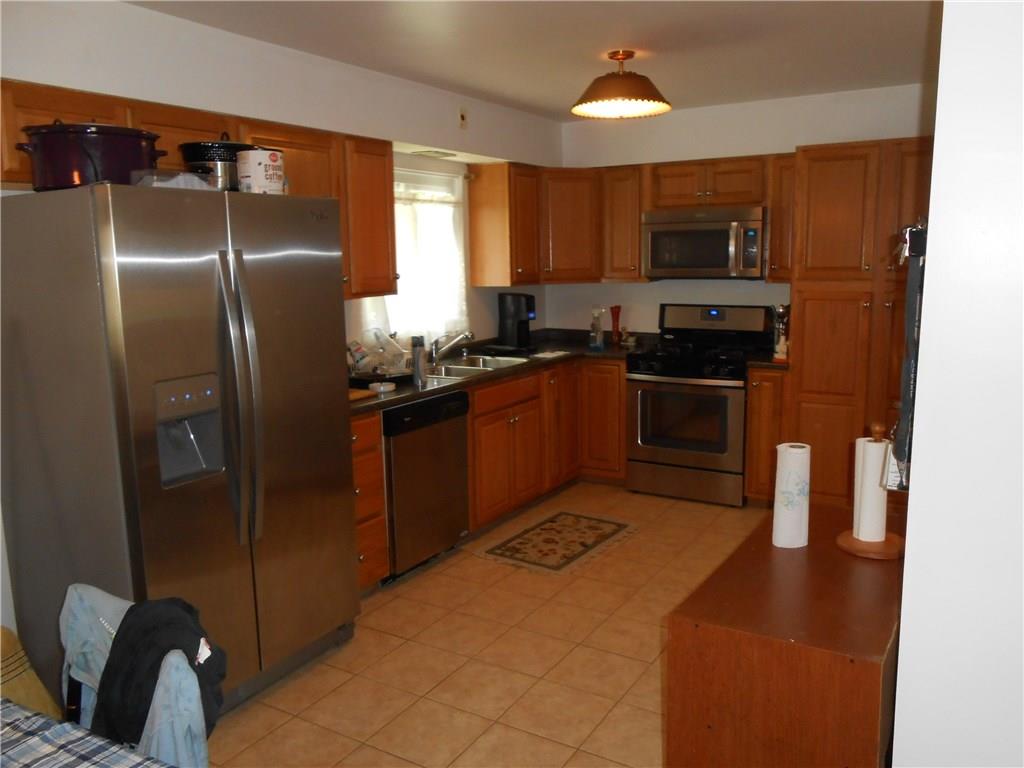 2351 Ritchie Street Aliquippa, PA 15001 - Photo 5 of 7 Gallery Image 5