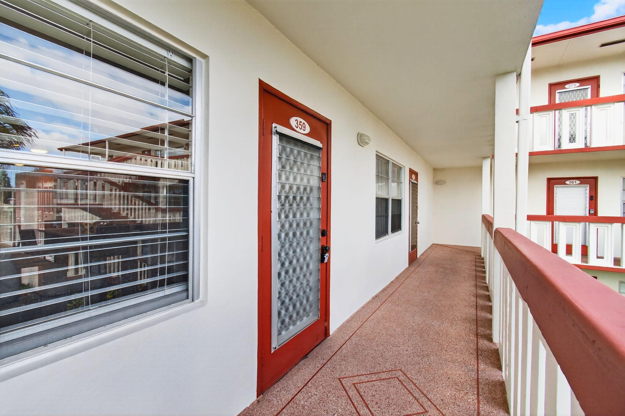 359 Brighton I Boca Raton, FL 33434 - Photo 5 of 34 a view of an entryway