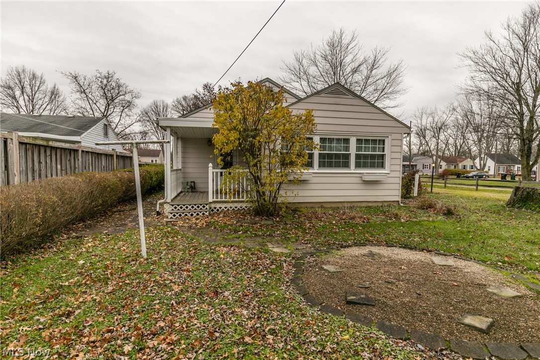 504 Metcalf Road Elyria, OH 44035 - Photo 8 of 32 Gallery Image 8