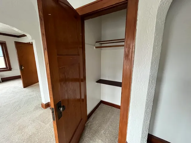 $1,025 | 5219 South Lake Drive, Cudahy, WI 53110