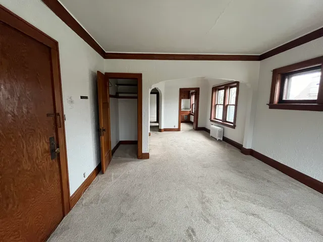 $1,025 | 5219 South Lake Drive, Cudahy, WI 53110