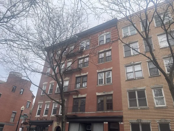 $4,000 | 476 Shawmut Avenue, Unit 3, Boston, MA 02118